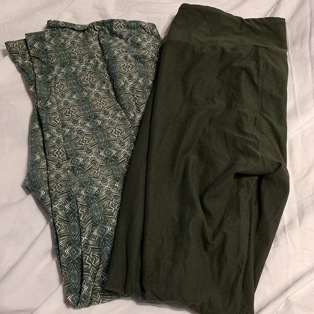 Set of 2 pair of LuLaRoe tall and curvy leggings